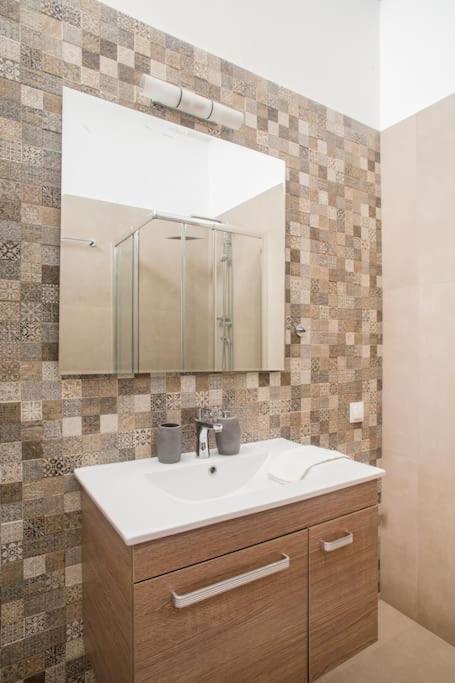 Apartament Splendid Full 5Bdr/3Bath/2Kitchens Mansion In Ath Ateny Zewnętrze zdjęcie